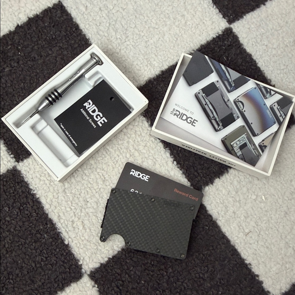 The Ridge Carbon Fiber Wallet + Money Clip 3K Weave - w/ Original Box
